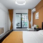 Plaza 73 شقة