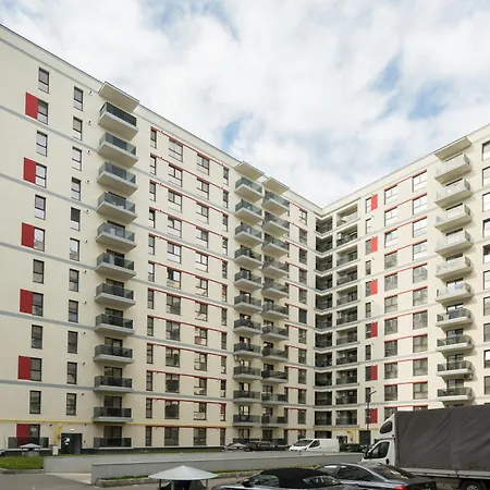 Апартаменты Plaza 73