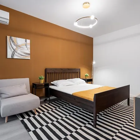 Plaza 73 Apartment *