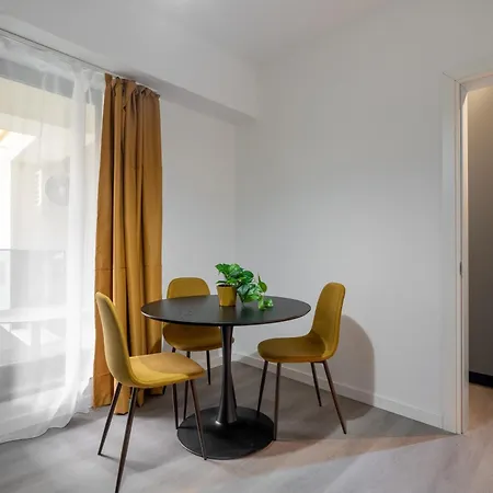 Apartamento Plaza 73 *