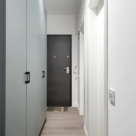 Appartement Plaza 73 *