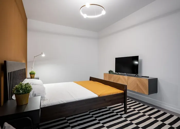 Apartmán Plaza 73 *